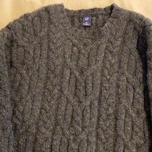 Men’s heavy knot sweater excellent condition